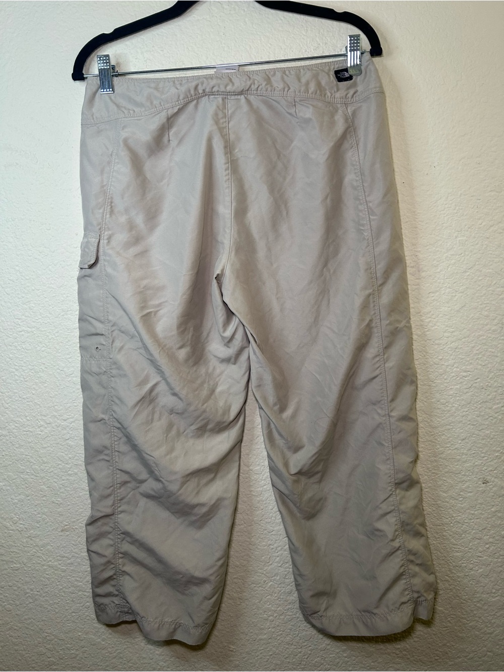 North Face Womens Khaki Cargo Capris with Drawstring Waist 8 Hiking Outdoor Camp - Picture 6 of 9